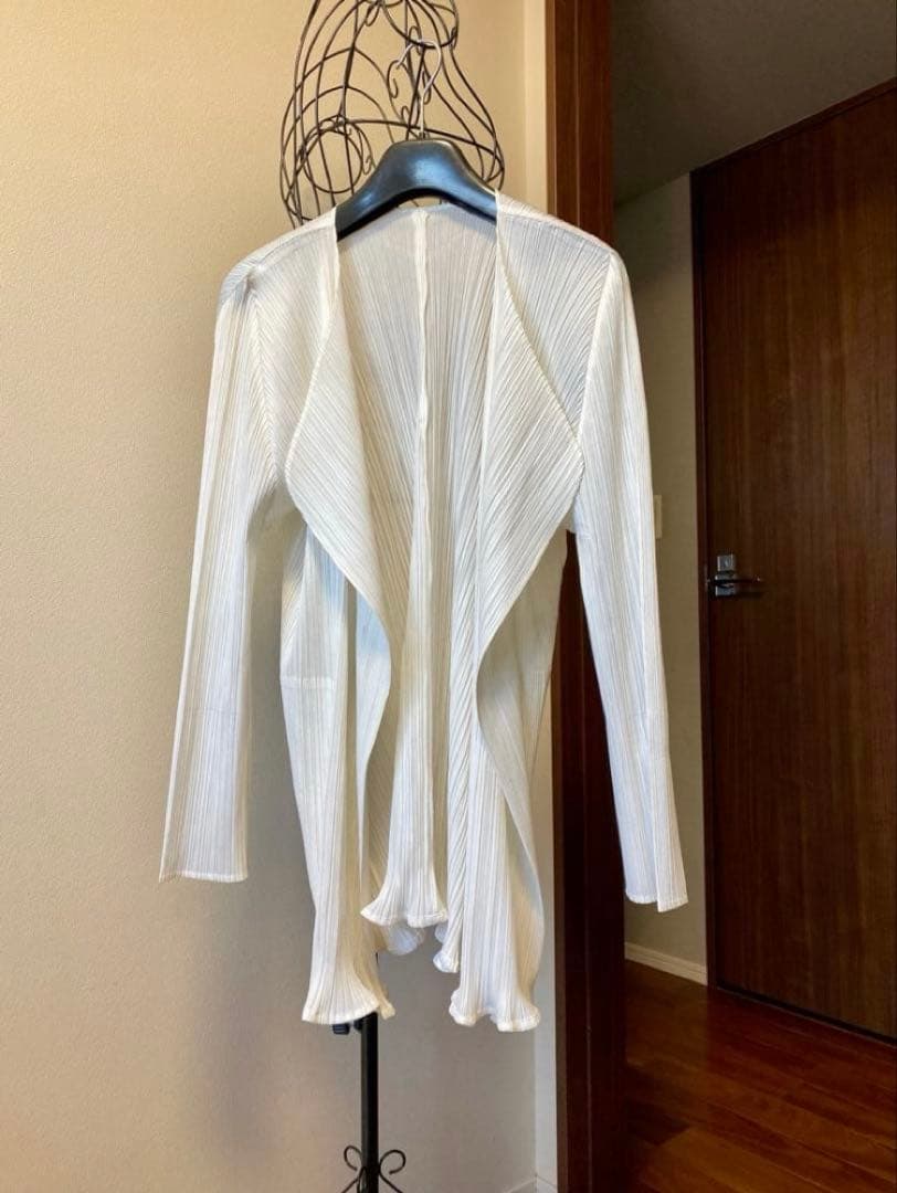 イッセイミヤケ‼️PLEATS PLEASE ロングカーディガン 72cmホワイト