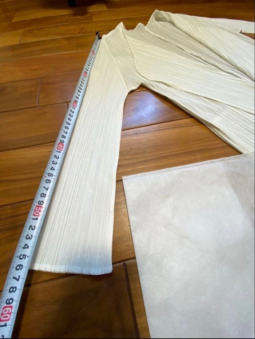 イッセイミヤケ‼️PLEATS PLEASE ロングカーディガン 72cmホワイト