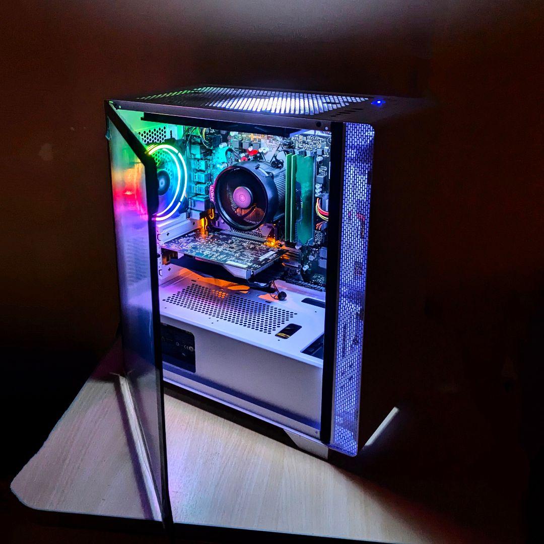 望*睡様 【新品同様の超美品】スノーホワイト Ryzen 高コスパ ゲーミングP