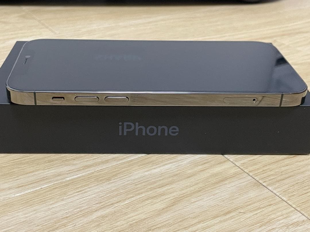 Apple iPhone 12 Pro 128GB グラファイト SIMフリー