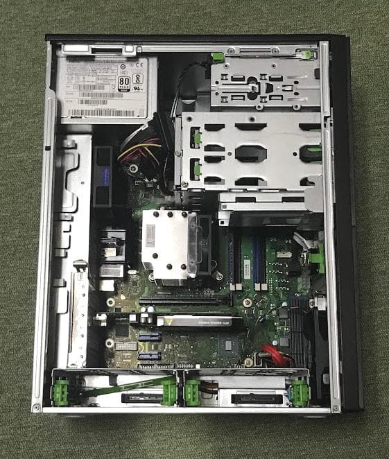 良品 W570 (Xeon E3-1270v5/8GB/Win11)