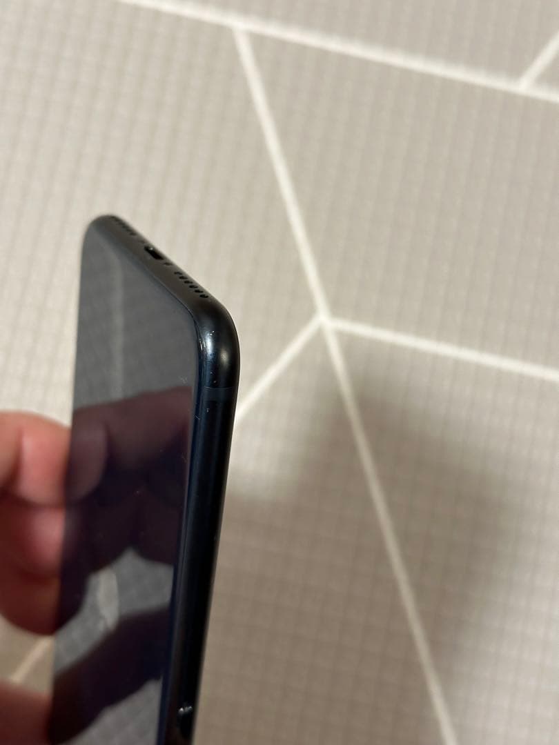 〈バッテリー最大容量97%〉iPhoneSE 第3世代 64GB SIMフリー