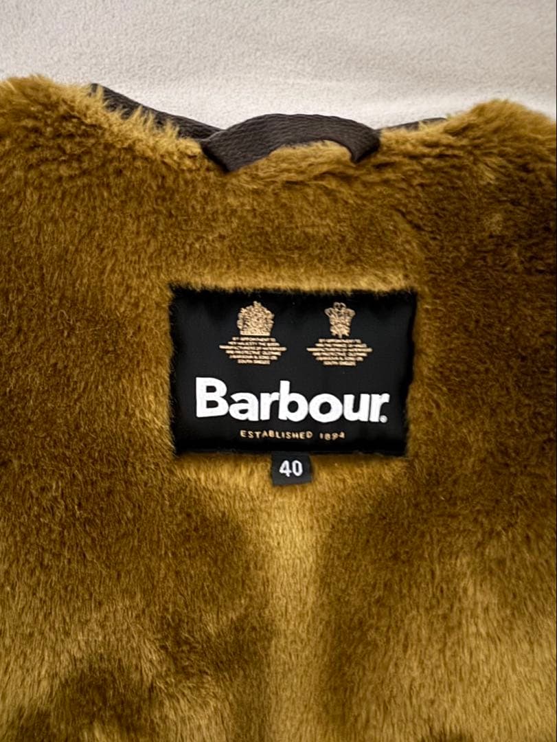 Barbour バブアー　リバーシブル　ウォームパイル&ファーベスト