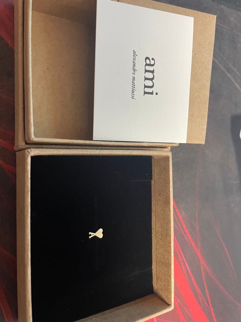 【新品、未使用】AMI DE COEUR ピアス　シルバー