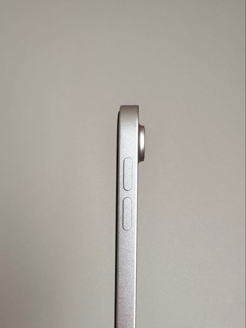 iPad Air 第5世代（256GB / Wi-Fiモデル）ピンク