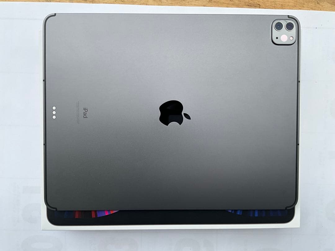 Apple iPad Pro 12.9第5世代128GBスペースグレー